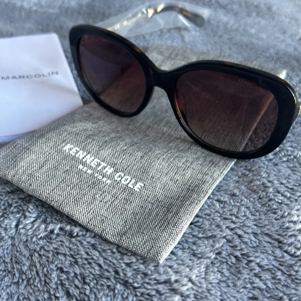 Kenneth Cole 56mm Cat Eye Sunglasses in Black/Gold/Gradient Brown NWT
